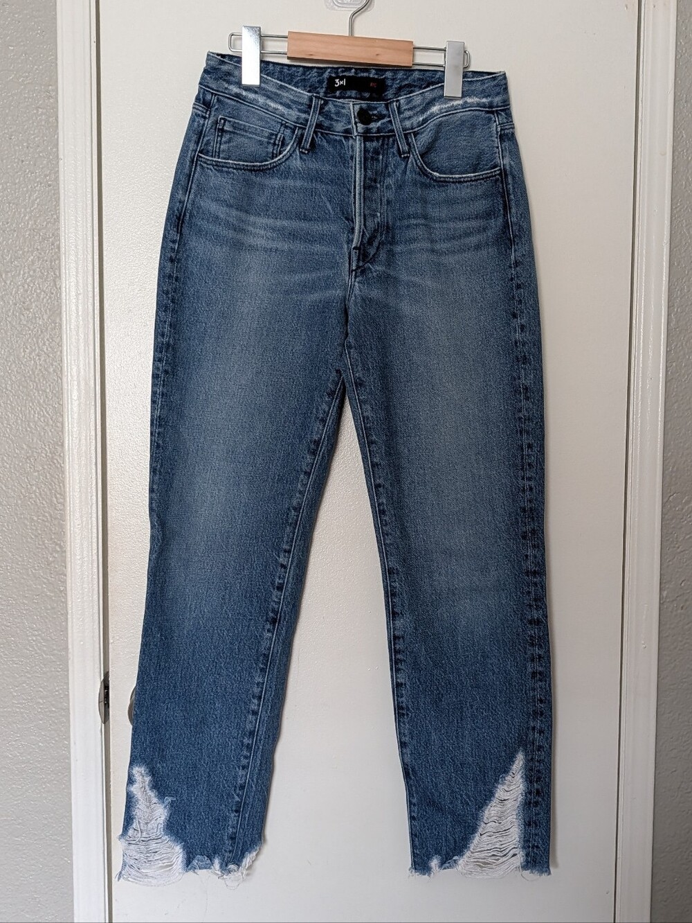 3×1 Women's Blue Distressed Cropped Hem Straight Jeans Size 25